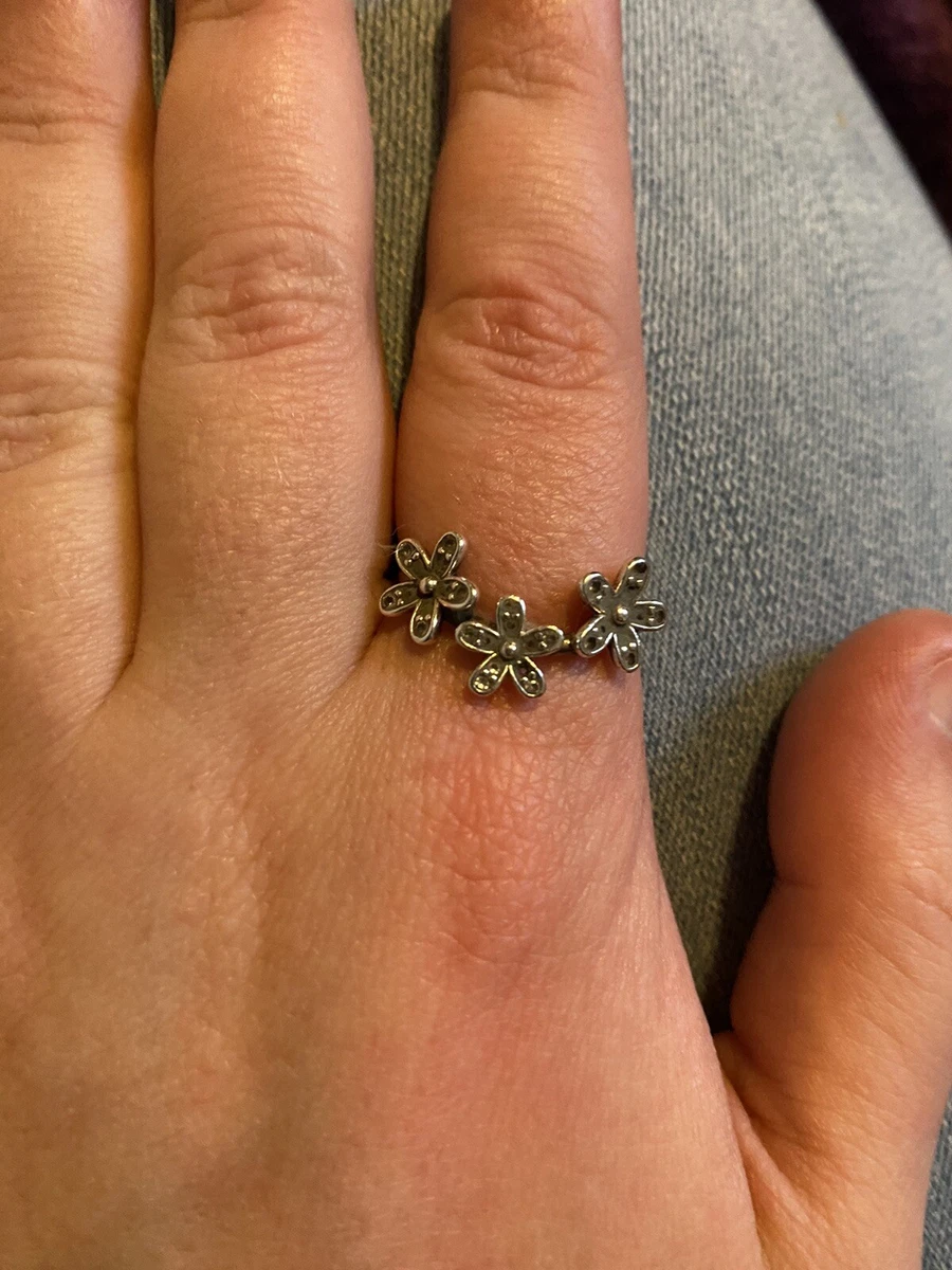 Pandora floral deals ring