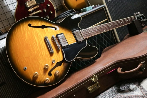 Gibson ES-335 Dot Vintage Sunburst 1997 Used Electric Guitar