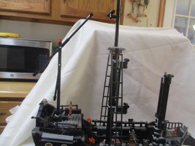 LEGO 4184 PIRATES OF THE CARIBBEAN BLACK PEARL COMPLETE