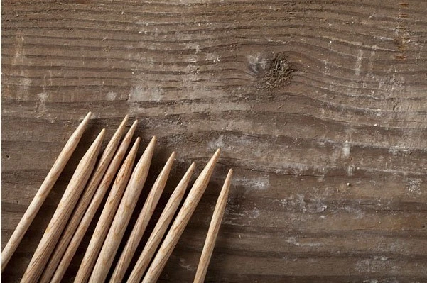 Juego de agujas intercambiables Knit Picks Sunstruck con cables morados Foto 4 de 4