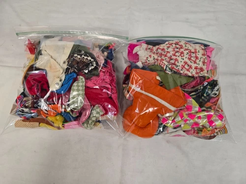 Huge Lot Of Barbie Skipper Clothing Modern & Vintage Clothes Purses Accessories