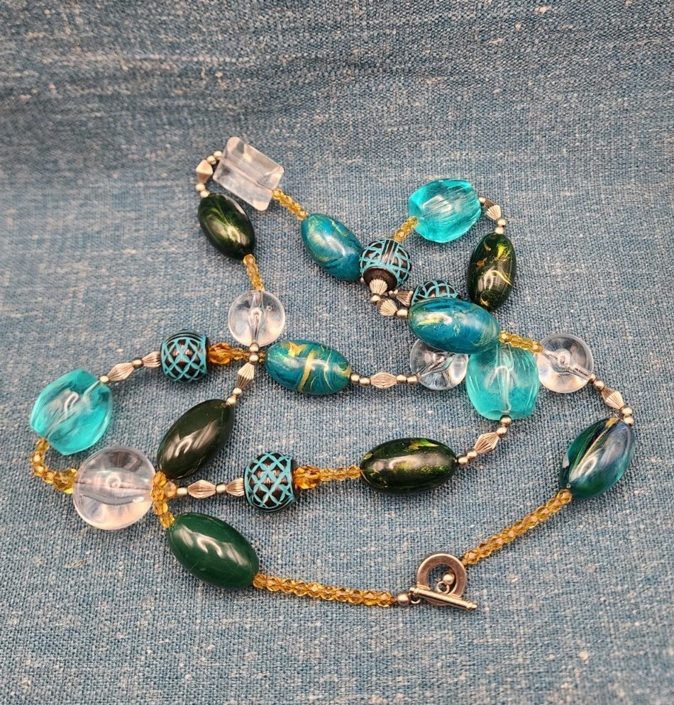 Vintage Blue And Green Glass Bead Necklace