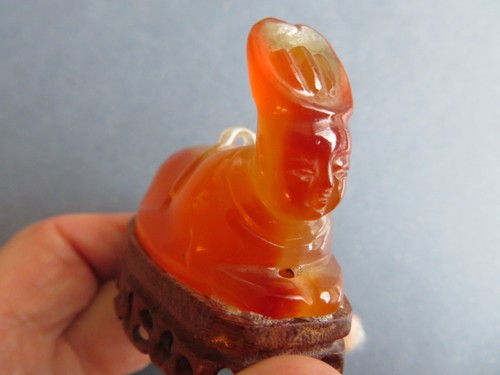 UNUSUAL VINTAGE CHINESE TRANSLUCENT ORANGE CARNELIAN AGATE SPHYNX LIKE CARVING - Picture 5 of 7