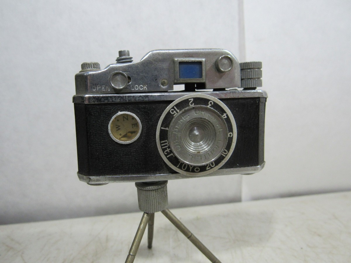 Vintage 1940s/50s Oriental Toyo SLR Camera Style Cigarette