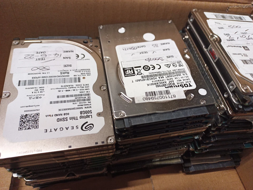 2.5" SATA LAPTOP HDD Hard Drive 320GB, 500GB - VARIOUS BRANDS - Image 1 of 1