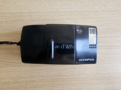 Olympus AF-1 Twin analoge Kompaktkamera 35 / 70 mm Objektiv AF1 Twin