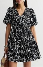 Nine West Babydoll Mini Dress Size PS Bubble Sleeves V Neck Black White Floral