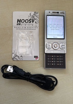 Sony Ericsson W715 - Luxury Silver (Ohne Simlock) Top Zustand Händler Accu Neu