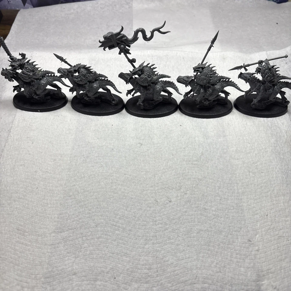 Caballeros Saurus x5 Seraphon Hombres Lagarto Warhammer Age of Sigmar  Foto 2 de 4