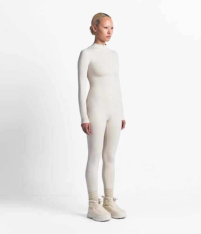 Talla M - Body The North Face X Skims Refina Blanco Hueso Limitado NUEVO PREVENTA Foto 4 de 4