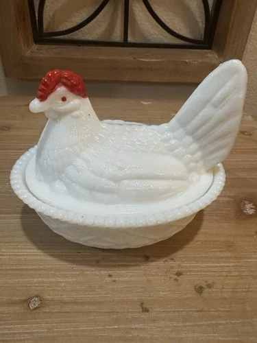 Vintage Westmoreland Hen on Basket Split Tail Milk Glass Small Candy Dish 5 1/2"