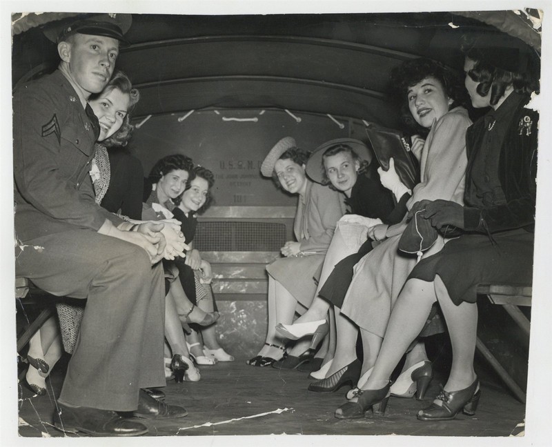 Women In Search Of Husbands 1941 Army Dance Ft. Meade Pinup Girls Photo J15536