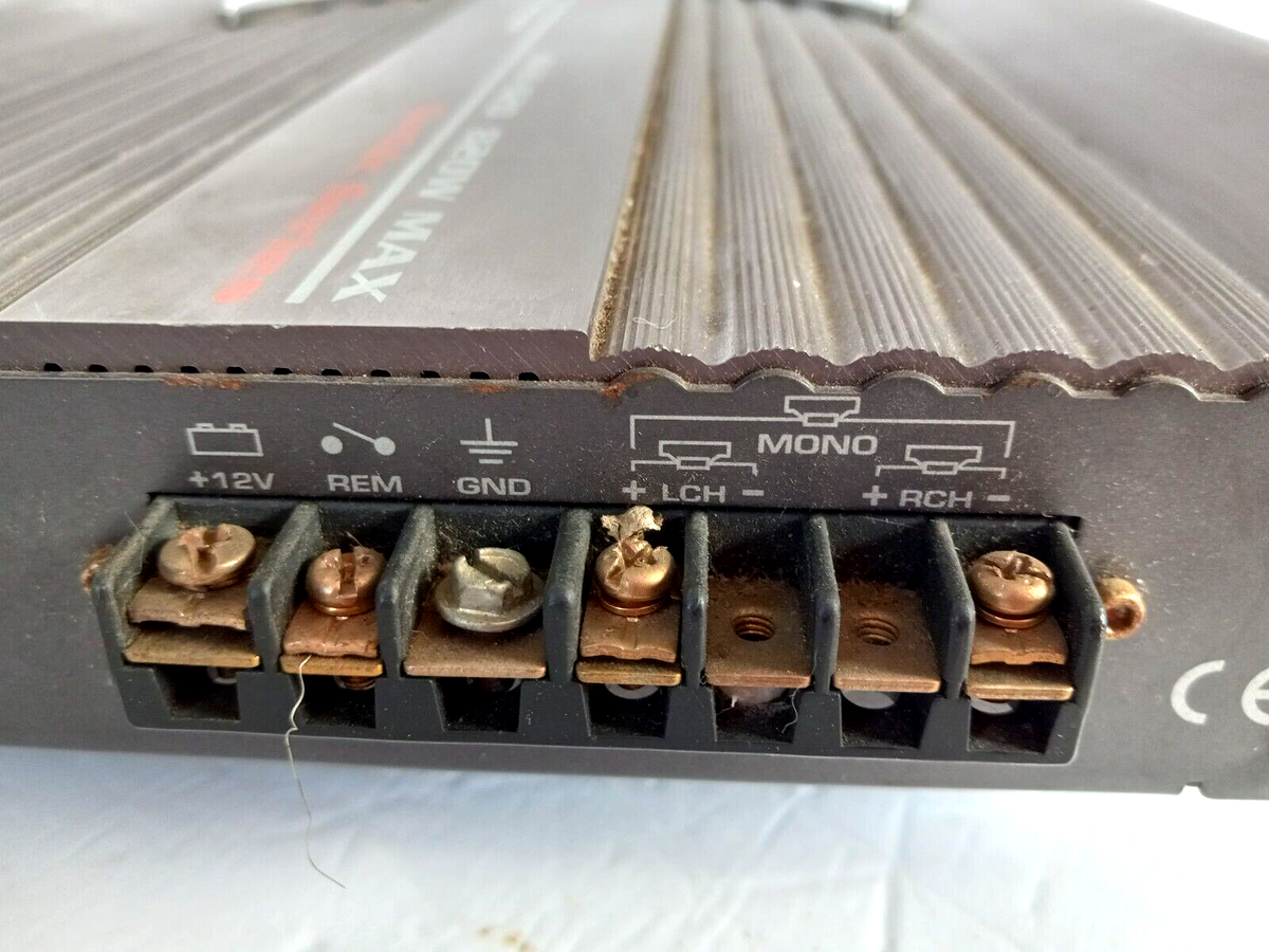 Power Acoustik Gothic Series OV2-820 820 Watts MAX Audio Amplifier