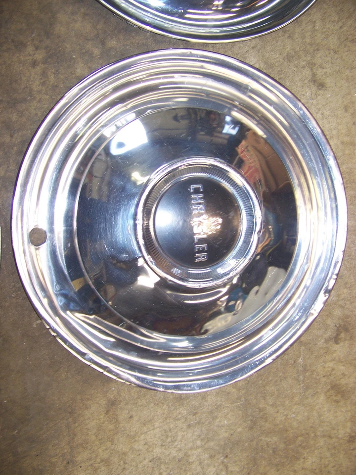 1950 CHRYSLER WINDSOR ROYAL SARATOGA 15" HUBCAPS WHEEL COVERS OEM SET OF 4 - Image 3 of 4