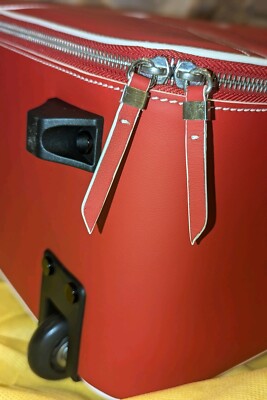 Ferrari 488 Spider キャリーケース レッド Ferrari 488 Spider Red Suitcase Luggage Carry Case White Stitch