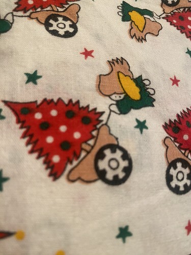 PRIM Country Vintage Christmas Tree in Wheelbarrow Little Angel Cotton Fabric FQ - Picture 7 of 9