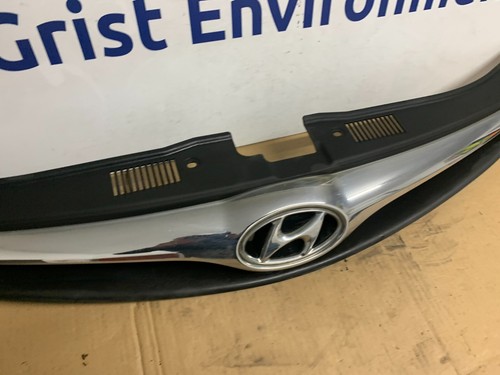 2011 HYUNDAI I30 Mk1 5 Door Hatch or estate Front Centre Radiator Grille (i1) - Picture 6 of 13