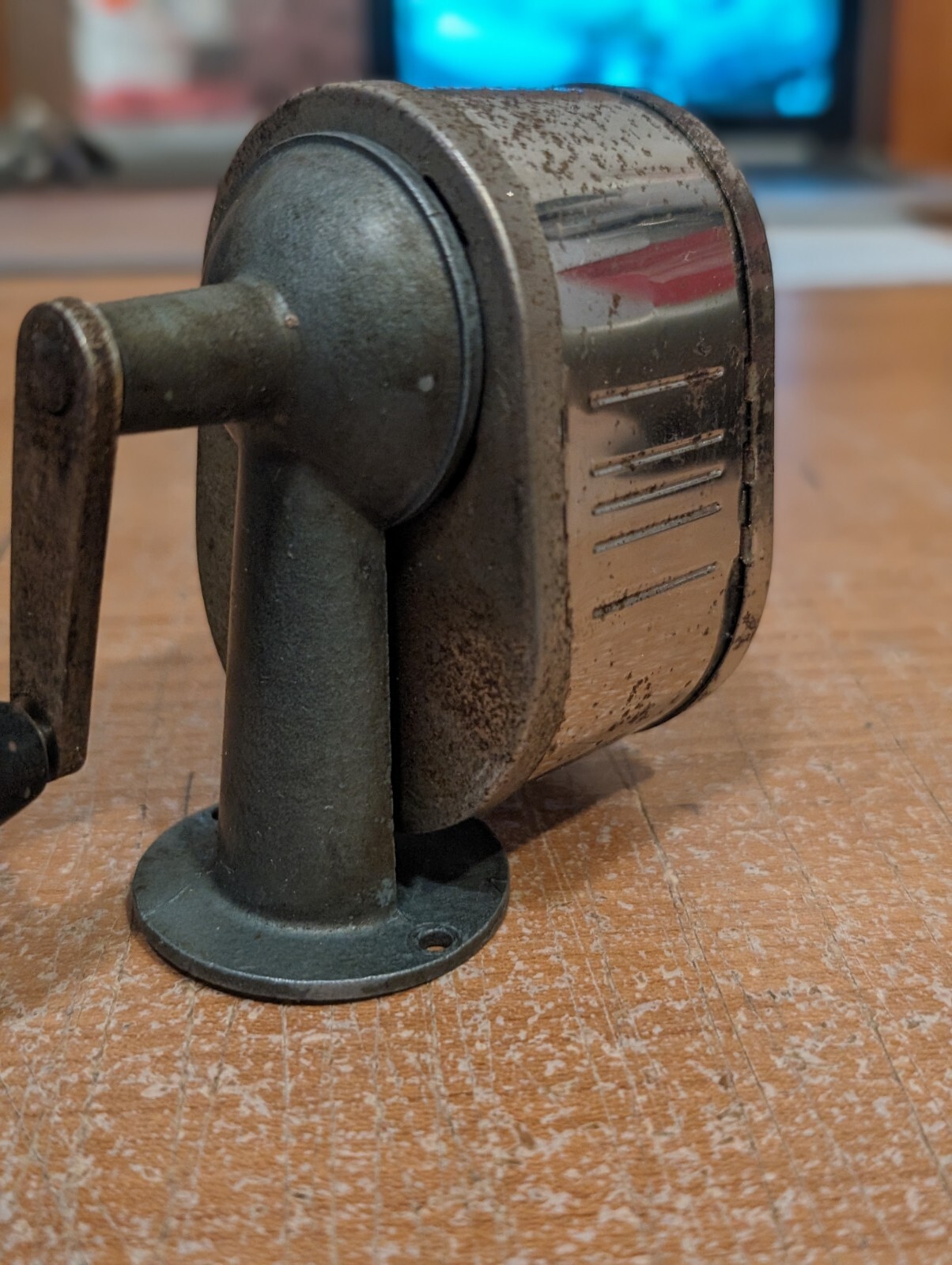 Vintage Boston Ever Handy Mount Pencil Sharpener Manual Crank 1950s