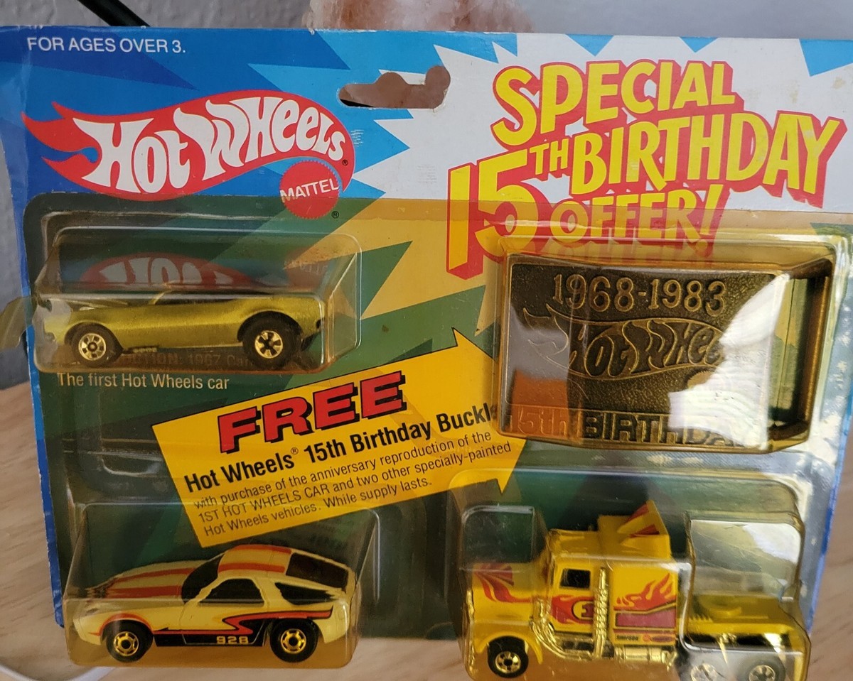 Hot Wheels アメ車　ミニカー 15台セット Hot Wheels special 15th birthday 3 car set with belt buckle