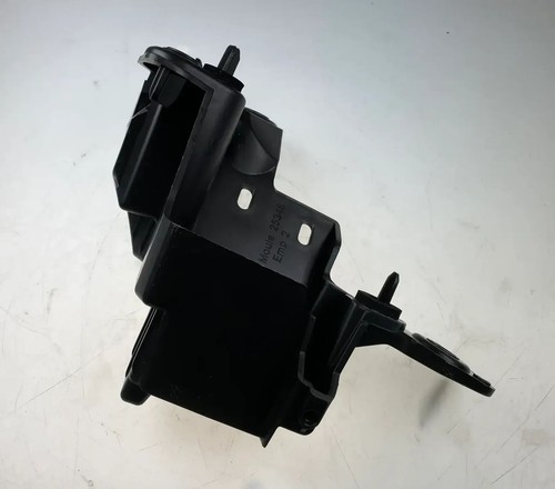 Original Nissan Townstar XFK holder guides bumper rear 85060-00Q0 - Picture 5 of 5