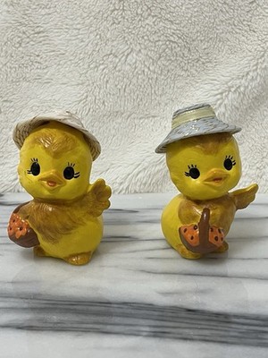 VTG Hand Painted Mr & Mrs Baby Chicks Ducks w/ Hats Ceramic Easter Figurines