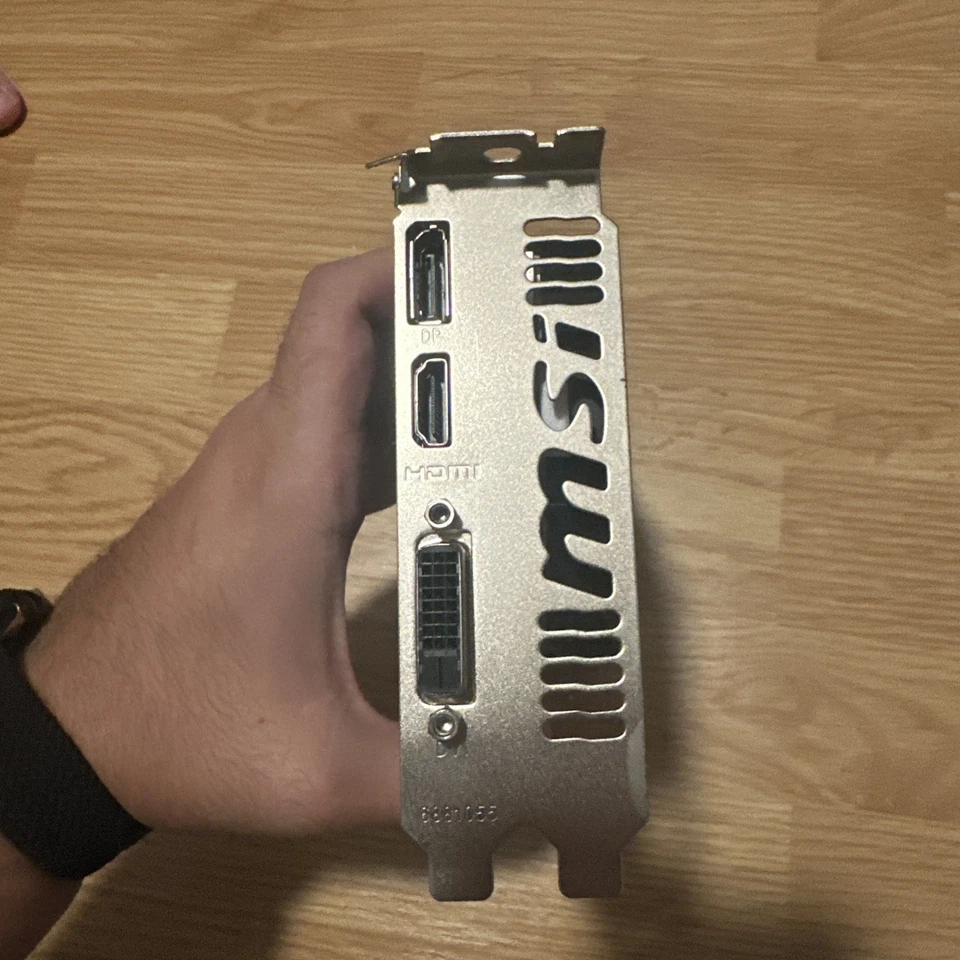 Tarjeta gráfica MSI NVIDIA GeForce GTX 1050 2GT OC 2GB GDDR5 Foto 4 de 4