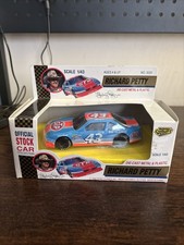 1992 NASCAR Road Champs Richard Petty 43 Official Stock Car 1/43 Scale