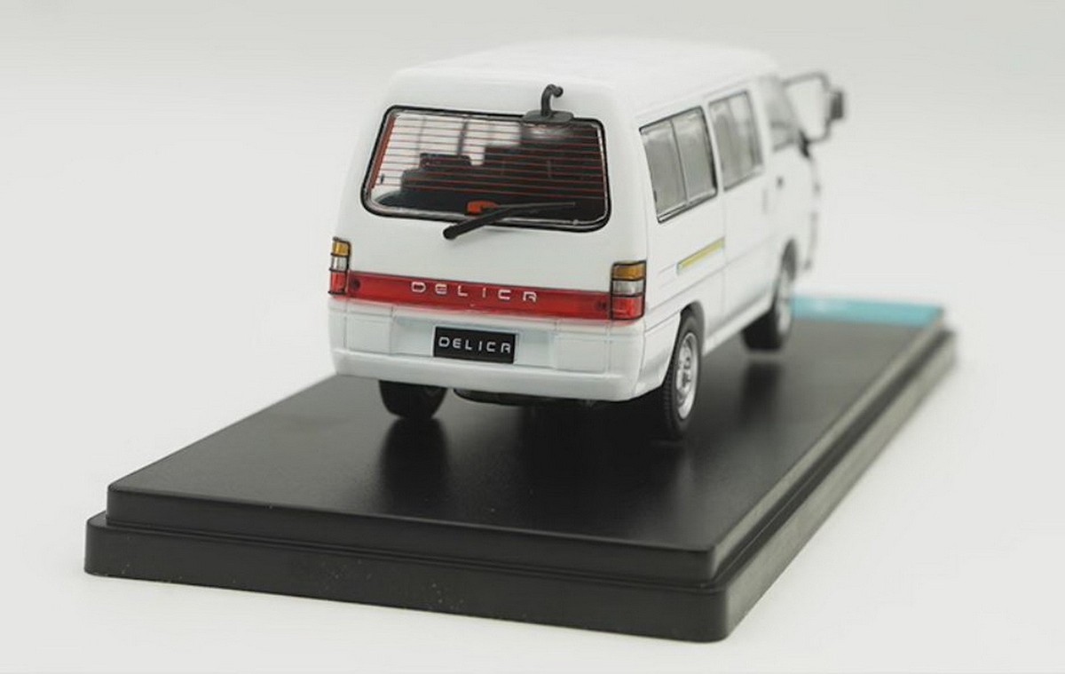 MC 1/43 Scale Mitsubishi Delica L300 Van White Diecast Car Model