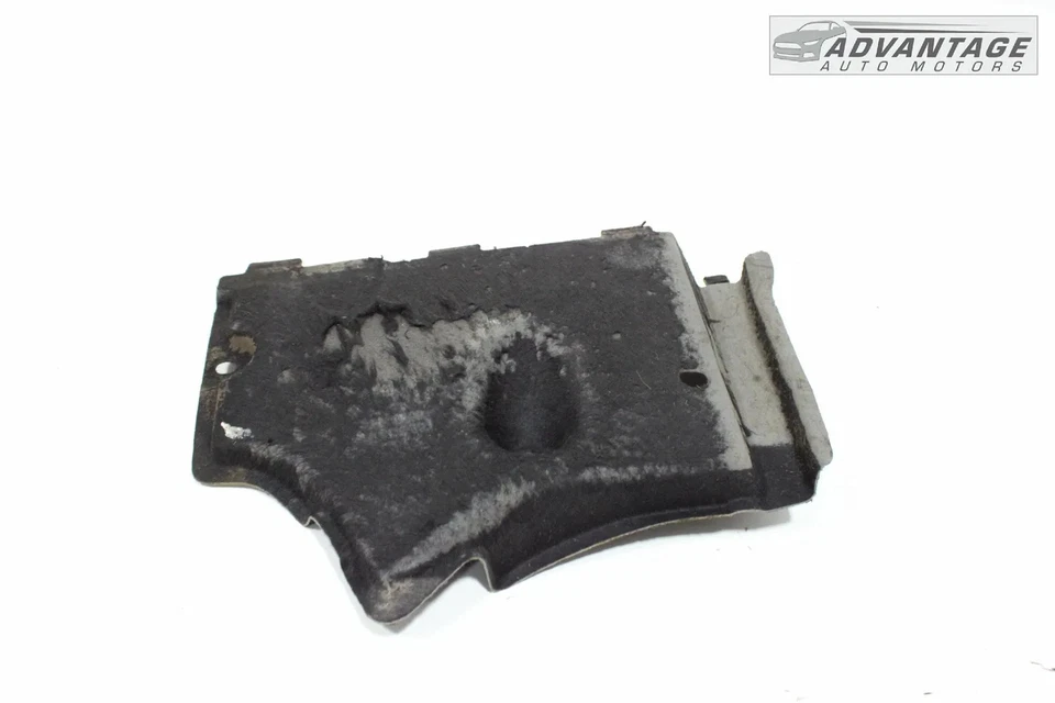 2013-18 AUDI A6 QUATTRO FRONT RIGHT SIDE UNDERBODY SPLASH SHIELD COVER PANEL OEM - Image 3 of 4