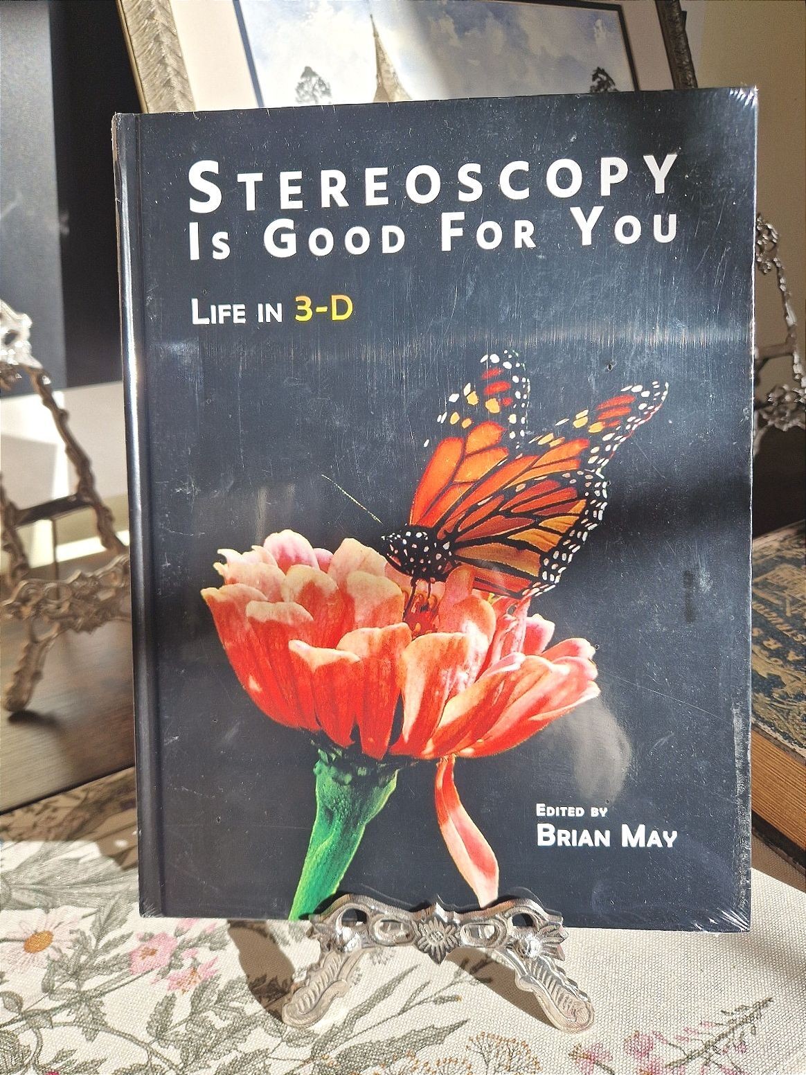 Stereoscopy Is Good for You: Life in 3-D by Brian May (2022, Hardcover) - Image 3