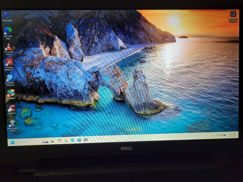 Dell Inspiron 5000 series (5759): 17.3" w/Webcam, 8gb, 500gb, DVD-RW, Windows 11