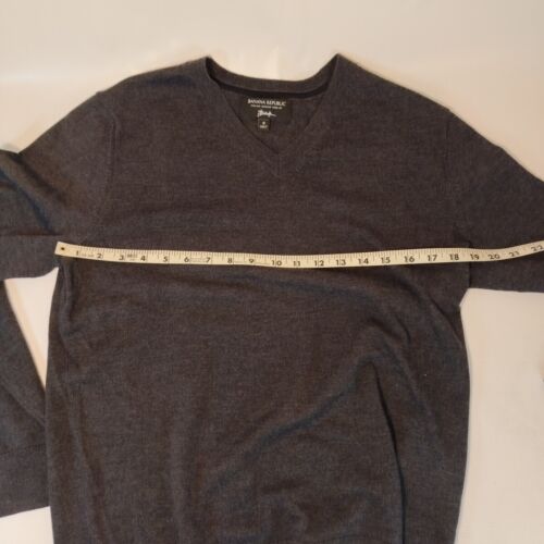 BANANA REPUBLIC Fine Italian Yarn Super Soft Long Sleeve Charcoal Sweater Medium - Picture 8 of 8