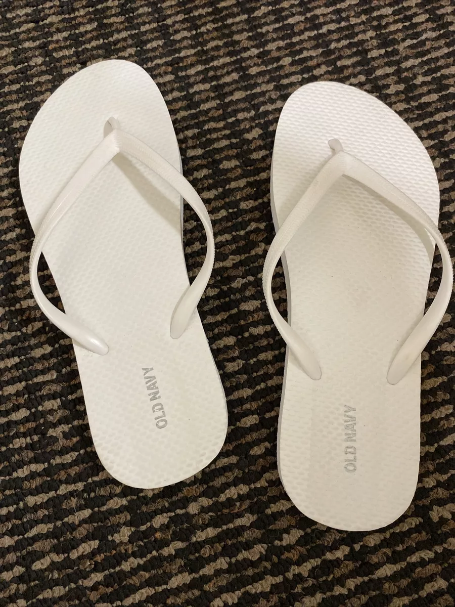 OLD NAVY Women's White Classic Flip-Flops Slip-On Sandals Shoes -Size 9-10  -NEW