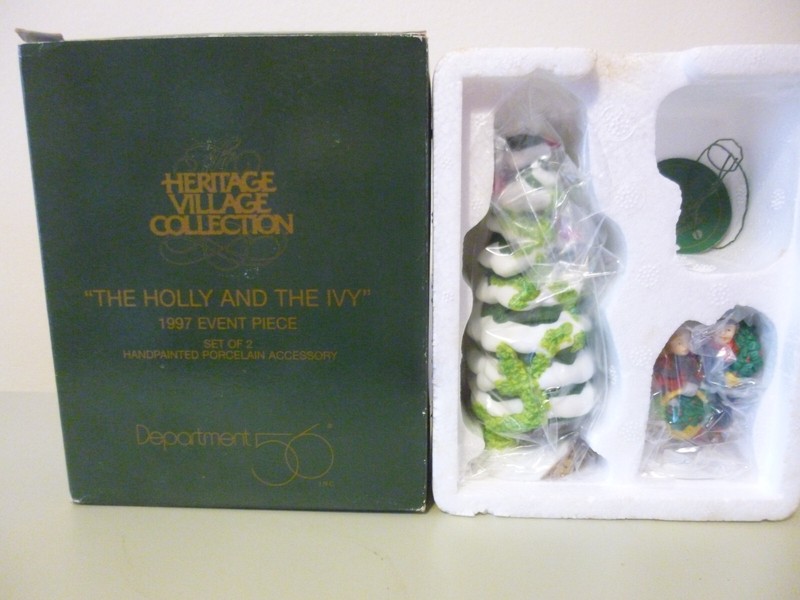 DEPT 56 HERITAGE VILLAGE # 56100 THE HOLY AND THE IVY -   1997 EVENT PIECE (NIB)