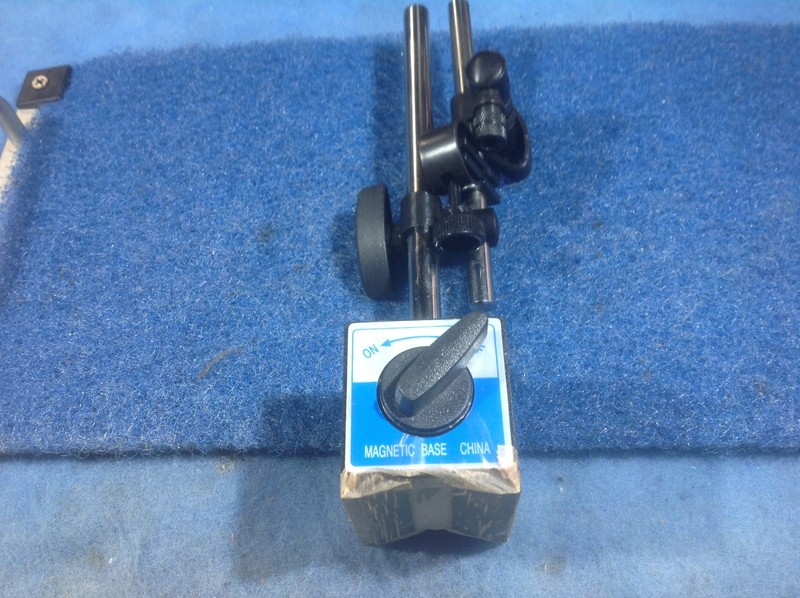 magnetic base ind. holder