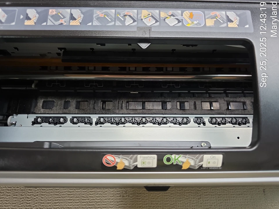 Impressora de Grande Formato Epson Stylus Photo 1400 Tinta Preta a Granel Liga Não Testada - Imagem 3 de 4