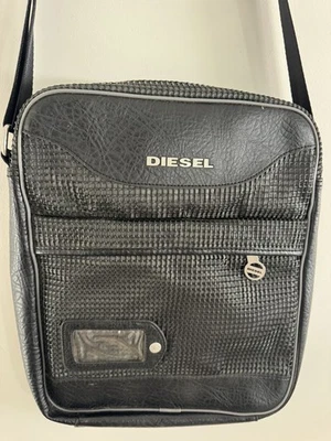 Diesel Black Crossbody Shoulder Bag Rare Vintage Messenger - Photo 1/4