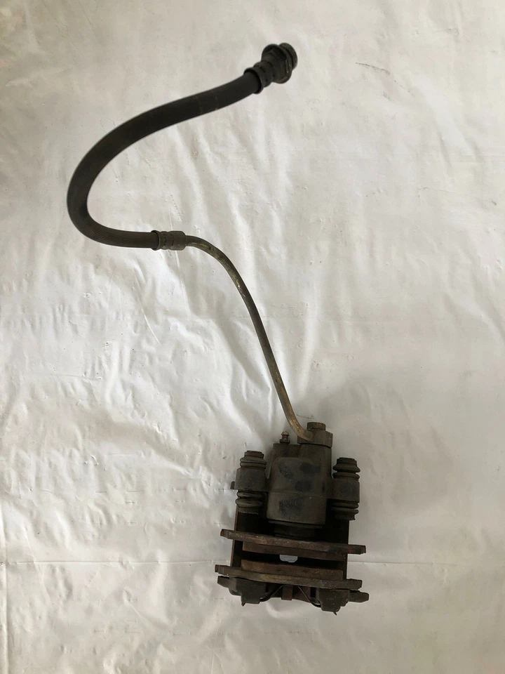 Pinza de disco de freno trasera Chrysler Sebring 1999-2000 2,5 L lado derecho derecha g Foto 3 de 4