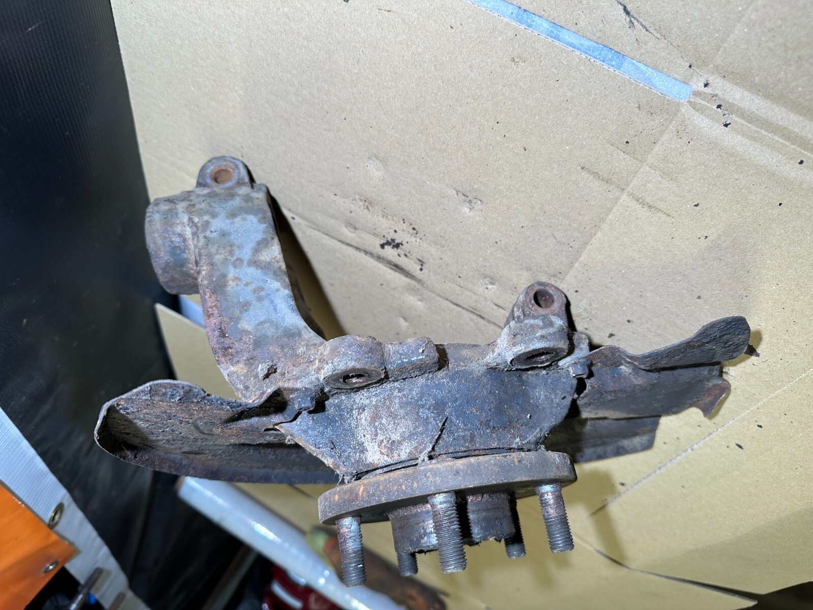 2010 FORD KUGA TDCI HUB KNUCKLE FRONT RIGHT OSF WHEEL BEARING 4X4 2006