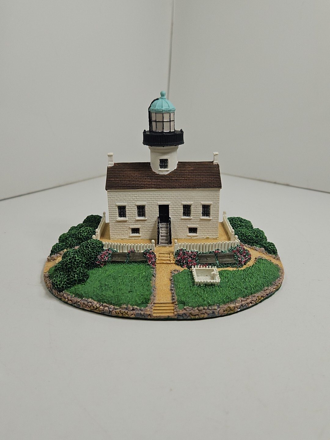 Old Point Lighthouse Danbury Mint 1992 Original Box Historical San Diego USA
