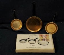 Concord Miniatures Copper Frying Pan Set NOS 2652 Dollhouse Kitchen Furnishings