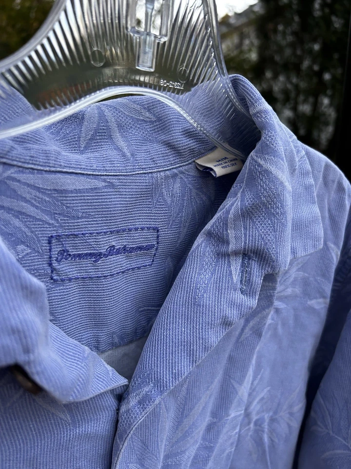 Camisa Tommy Bahama 100% Seda Para Hombre M Azul Hoja de Palma Campamento Hawaiano Botón Delantero Foto 2 de 4