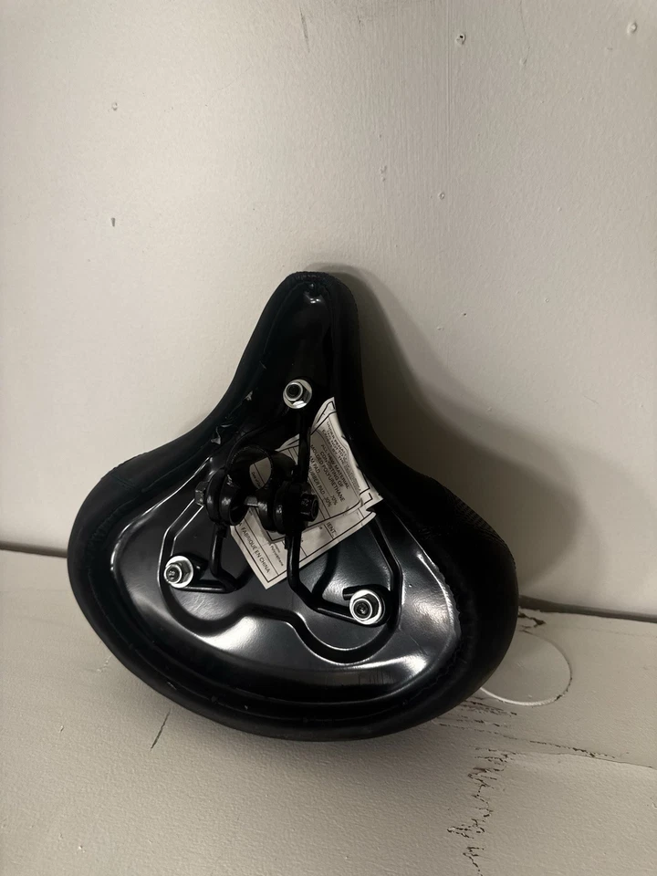 Sillín vertical para bicicleta de ejercicio Nautilus U616 Foto 2 de 2