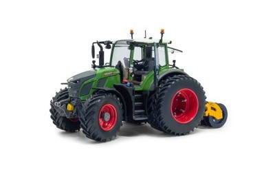 Fendt 620 Vario mit Zwillinngsbereifung hinten und Holaras Stego 285-Pro Agromai