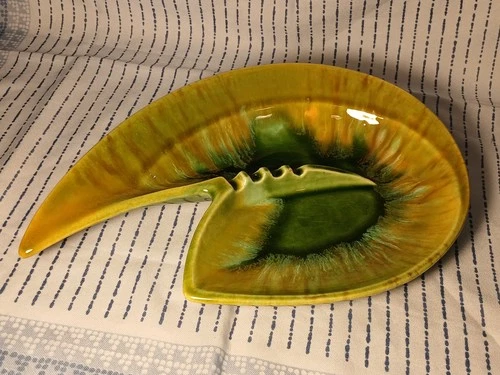 Vintage Haeger 1058 USA U.S.A Ceramic Green Yellow Leaf-Shaped Ashtray MCM