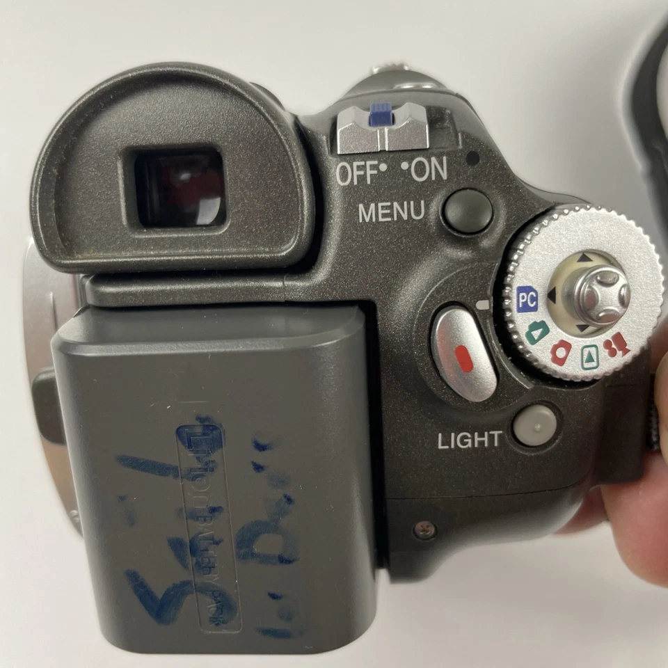 Panasonic PV-GS39 Mini DV Camcorder Only For Parts Not Working - Image 3 of 4