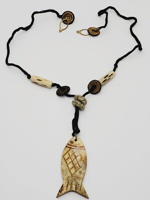 Vintage Hand Carved Pendant Necklace Made In India (13)