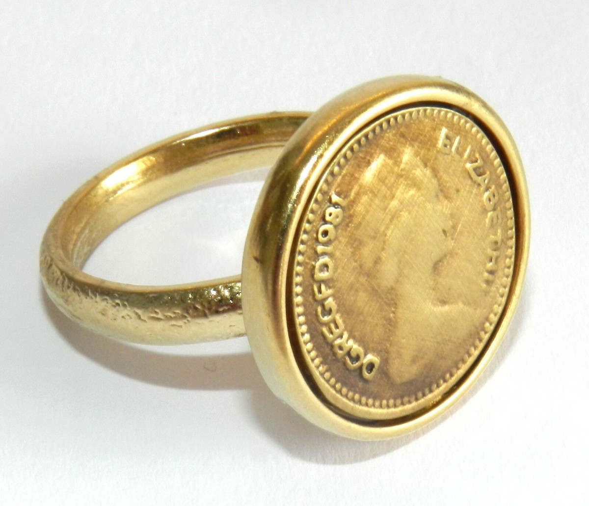 paul smith　QUEEN ELIZABETH COIN RING 17号 Designer Yellow Gold 24K Plated Ring Queen Elizabeth II