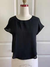 NWT BANANA REPUBLIC SIZE XXS PETITE BLACK PLEAT BACK CREW BLOUSE 100 POLY 70
