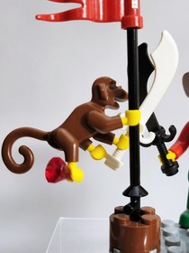 LEGO 4 Juniors Pirates - Harry Hardtack and Monkey (7081-1) Complete - No Box